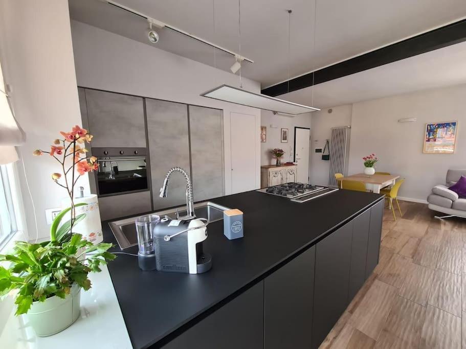 Cuore Di Alba Charming Apartment 外观 照片