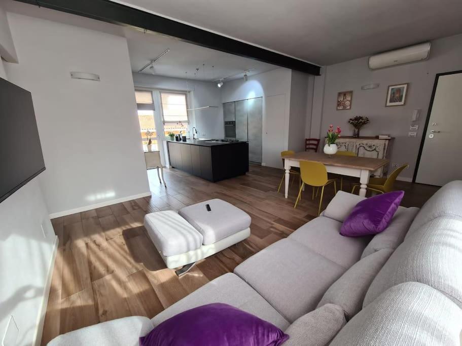 Cuore Di Alba Charming Apartment 外观 照片